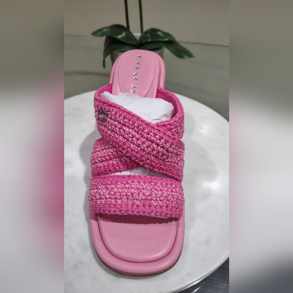 New! 🩷🆕 Quintin Sandals, Size 9 (Runs large, please consider sizing down) 🩷 - Picture 10 of 11